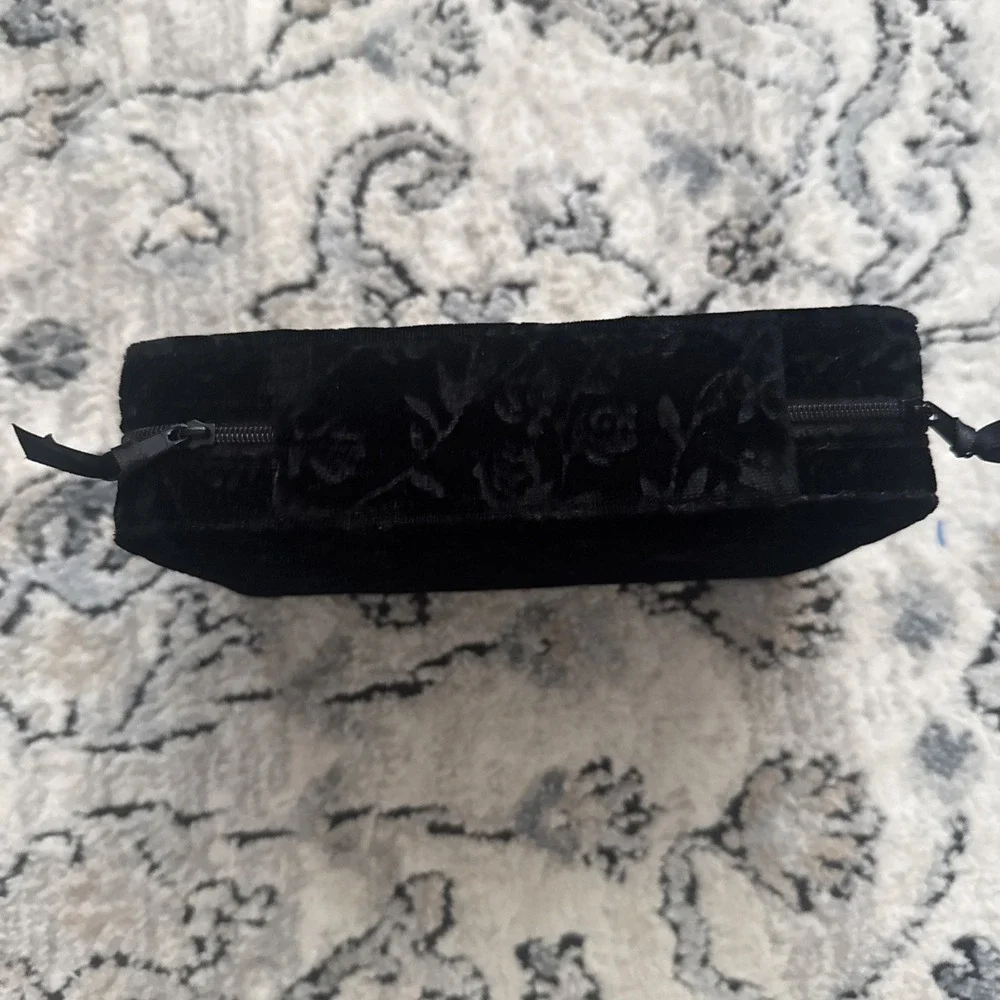 Black Burnt Velvet Clamshell Hard Jewelry Organizer Travel Box Hinged Lid Lined